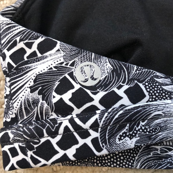 LULULEMON SPORTS BRA / BATHING SUIT TOP - Picture 3 of 3